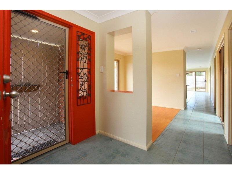 2/2 Bethany Place, Upper Coomera QLD 4209