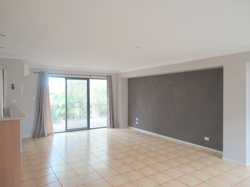 23/1 Secondary Street, Upper Coomera QLD 4209
