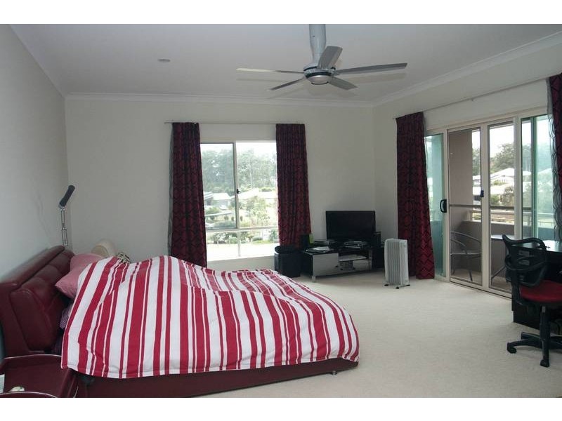 16 Paradise Street, Coomera QLD 4209