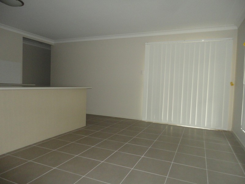 11 John Crescent, Pimpama QLD 4209