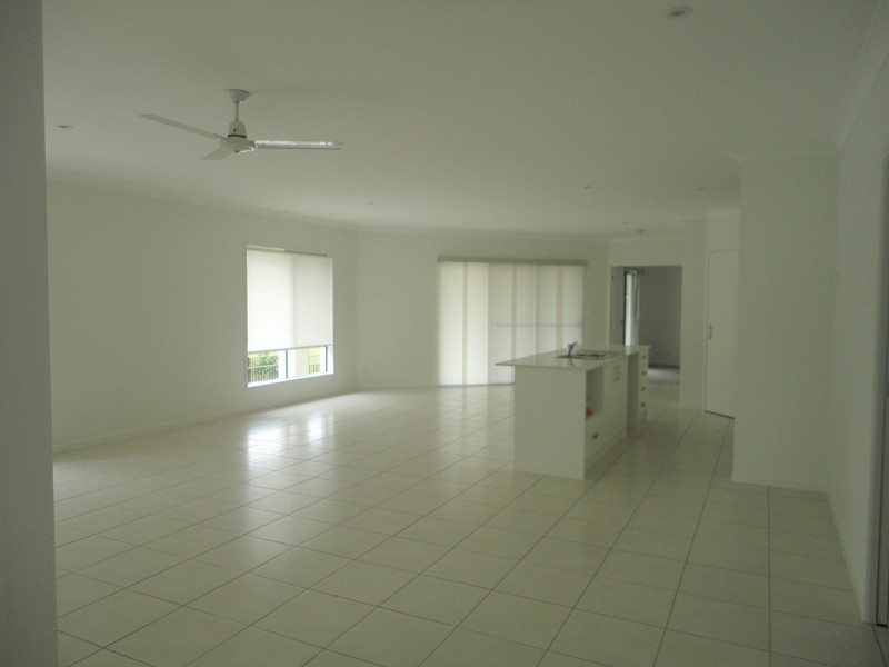 4 Dayflower Street, Upper Coomera QLD 4209