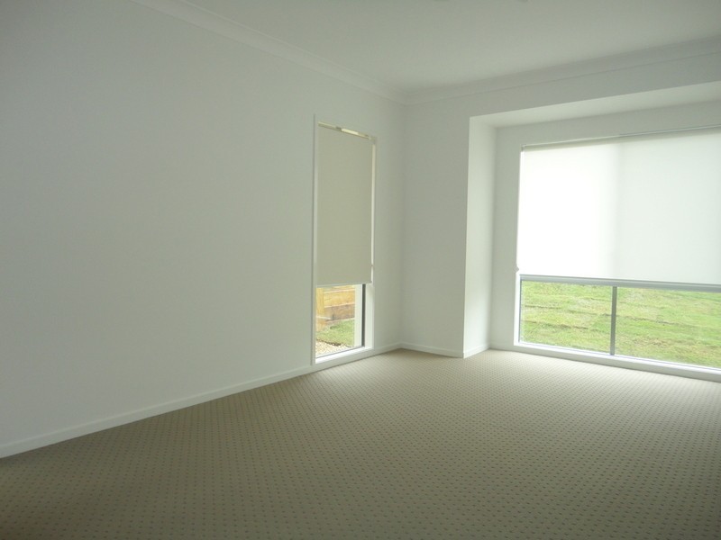 4 Dayflower Street, Upper Coomera QLD 4209