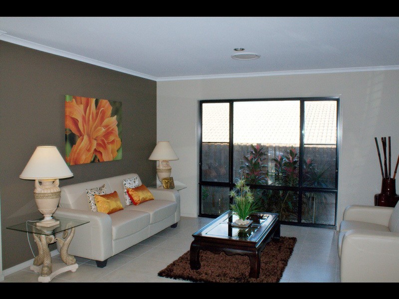 27 Treeline Circuit, Upper Coomera QLD 4209