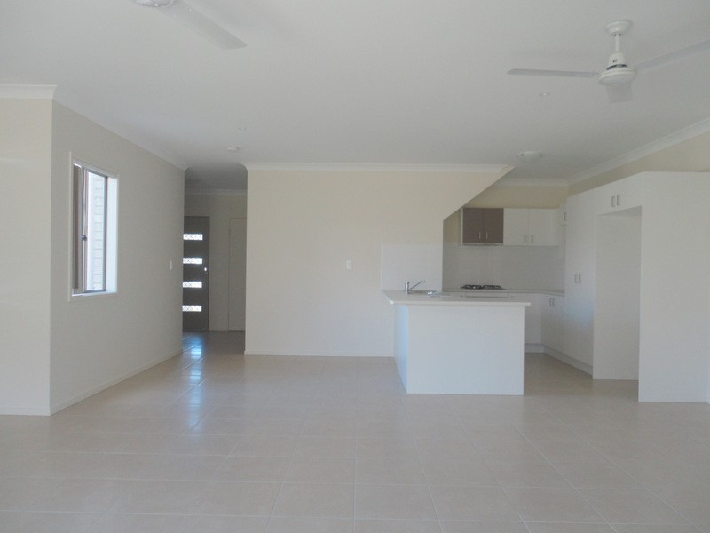 6a Kelly Avenue, Coomera QLD 4209