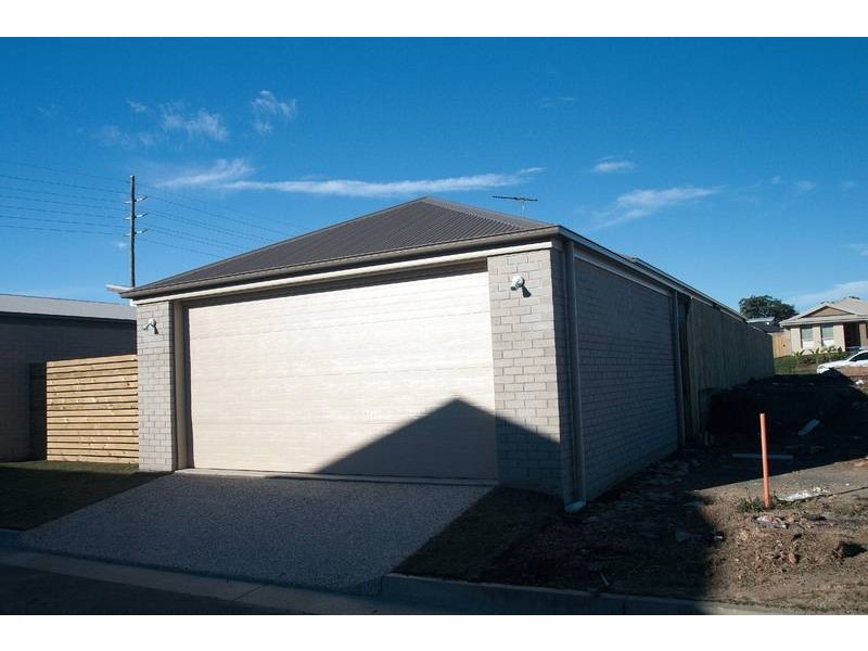24 Beaumont Drive, Pimpama QLD 4209