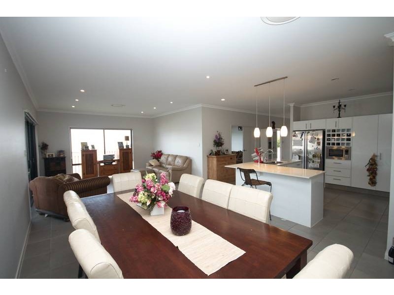 8 McDowall Court, Coomera QLD 4209