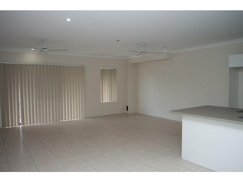 4a Kelly Avenue, Coomera QLD 4209