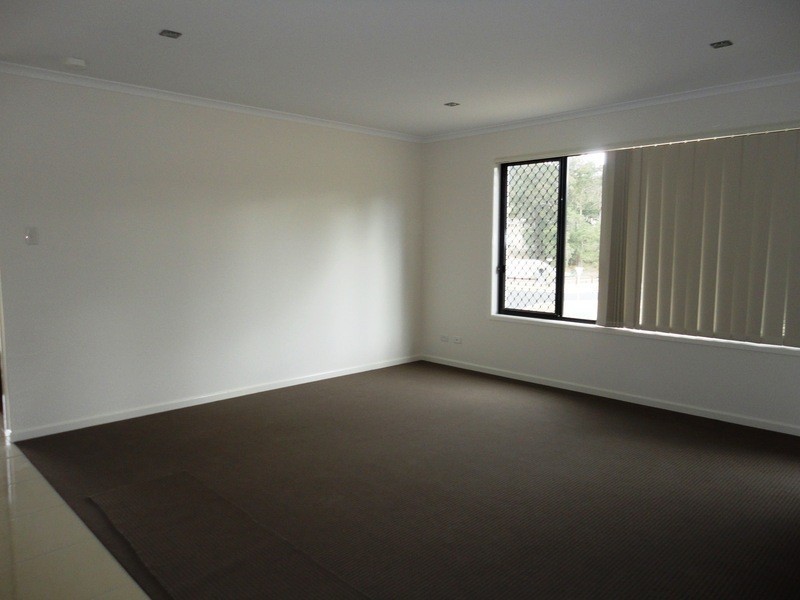 8  Wildflower Circuit, Upper Coomera QLD 4209