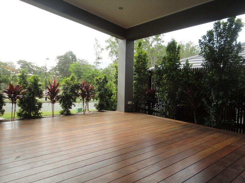 6 Halifax Circuit, Pimpama QLD 4209