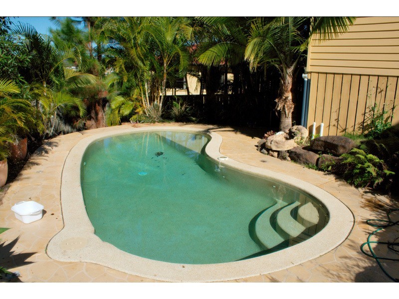 19 Henderson Rise, Pacific Pines QLD 4211