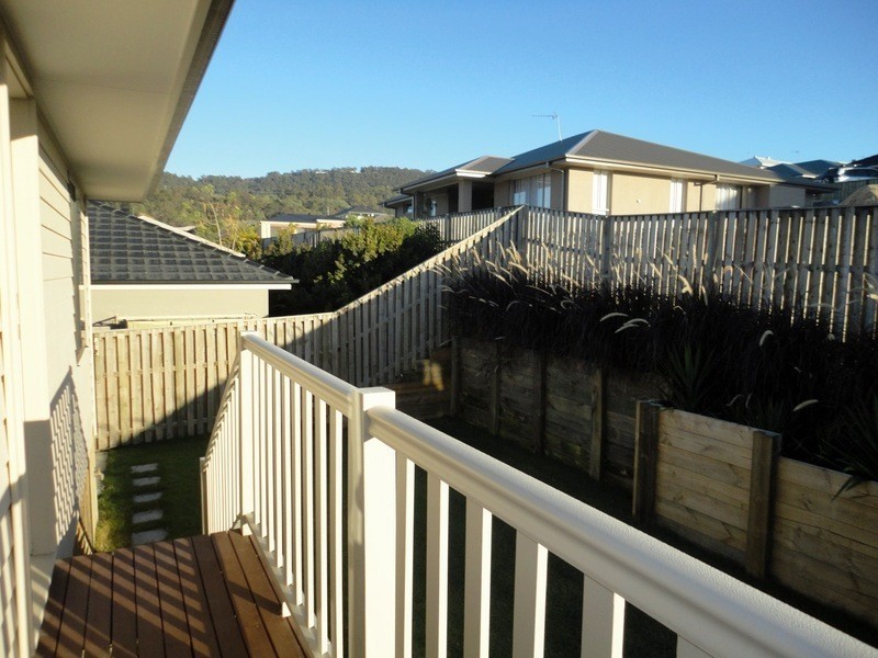 11 Barrington Street, Upper Coomera QLD 4209