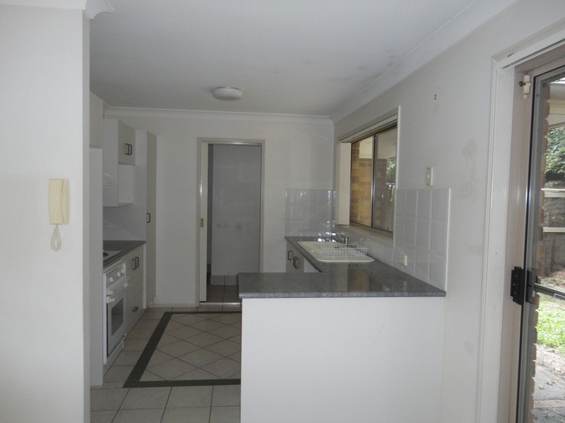 3/2 Koala Town Road, Upper Coomera QLD 4209