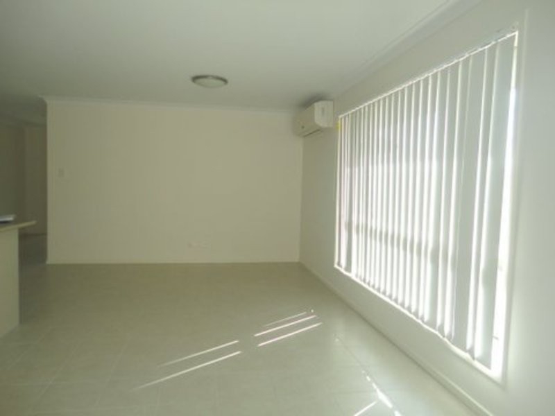 70 Mclachlan Circuit, Willow Vale QLD 4209