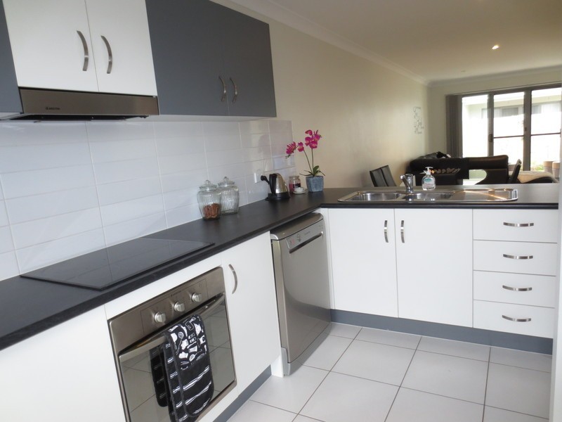 1/10 Gumtree Crescent, Upper Coomera QLD 4209