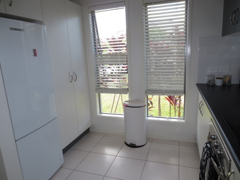 1/10 Gumtree Crescent, Upper Coomera QLD 4209