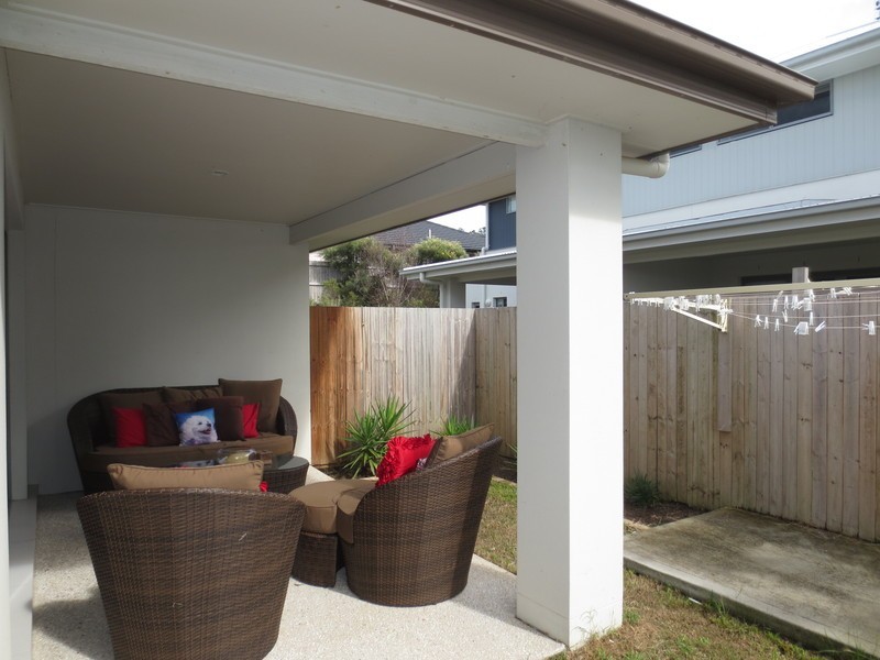 1/10 Gumtree Crescent, Upper Coomera QLD 4209