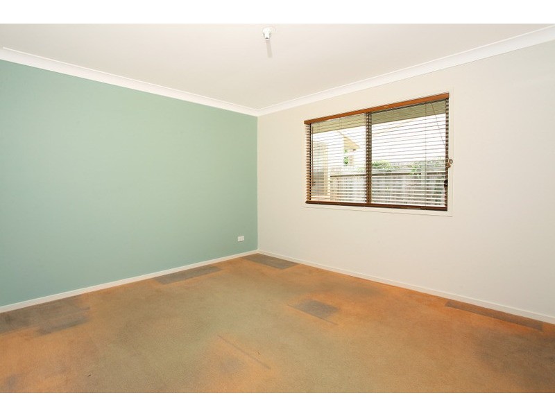 2/17 Sandhurst Crescent, Upper Coomera QLD 4209