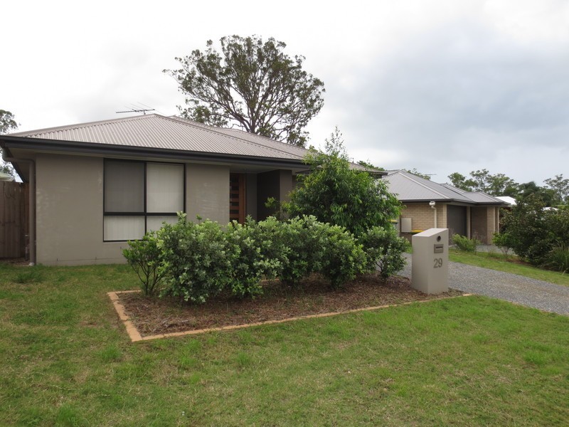 29 Christopher Street, Pimpama QLD 4209