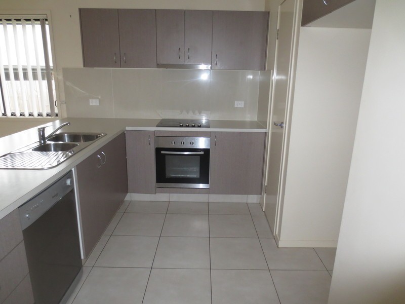 29 Christopher Street, Pimpama QLD 4209