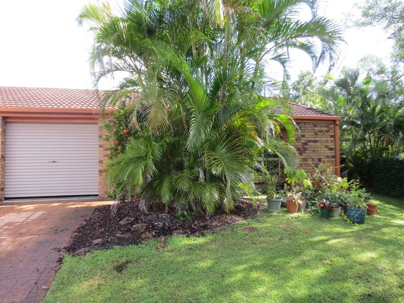 8/20 “Parrot Court” Golden Palms Drive, Ashmore QLD 4214
