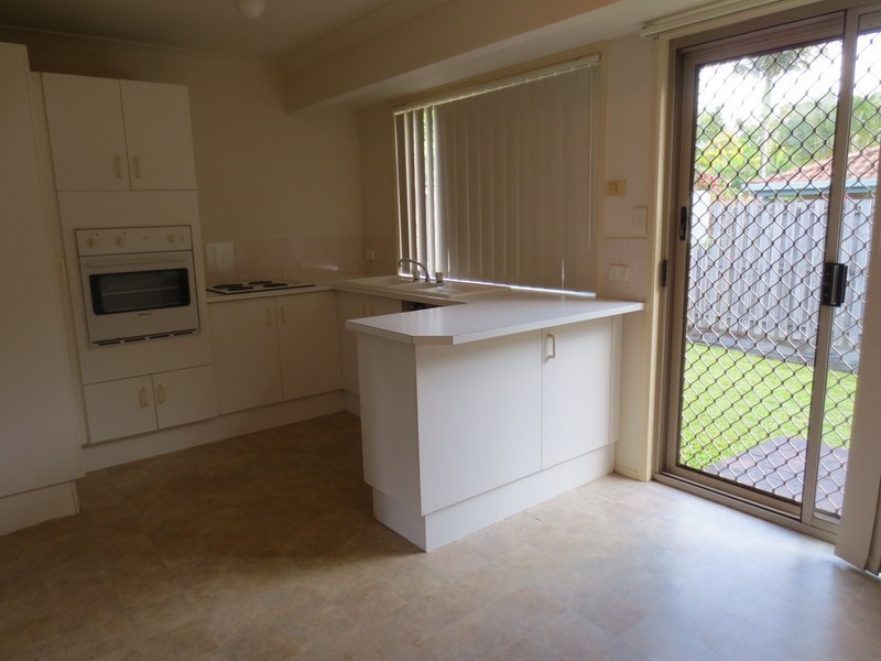 8/20 “Parrot Court” Golden Palms Drive, Ashmore QLD 4214
