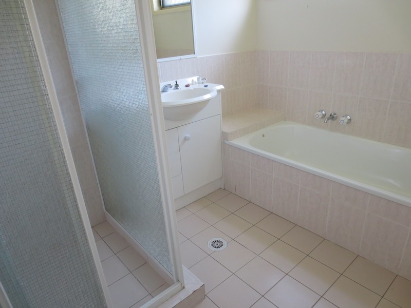 8/20 “Parrot Court” Golden Palms Drive, Ashmore QLD 4214