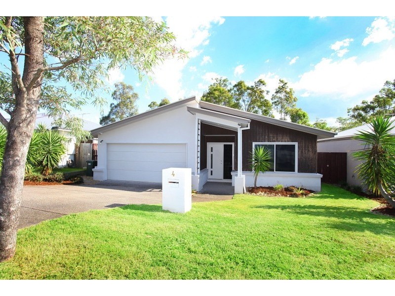 4 Flaxton Street, Ormeau QLD 4208