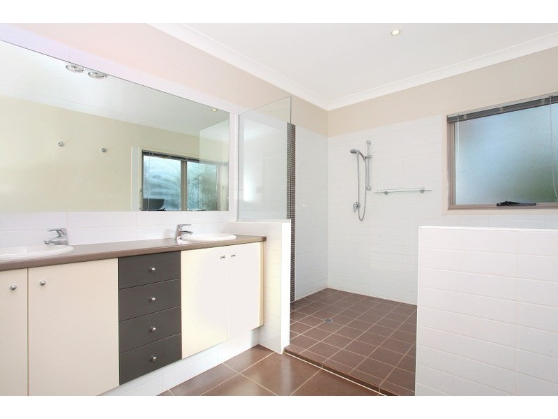 4 Flaxton Street, Ormeau QLD 4208