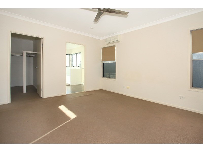 4 Flaxton Street, Ormeau QLD 4208
