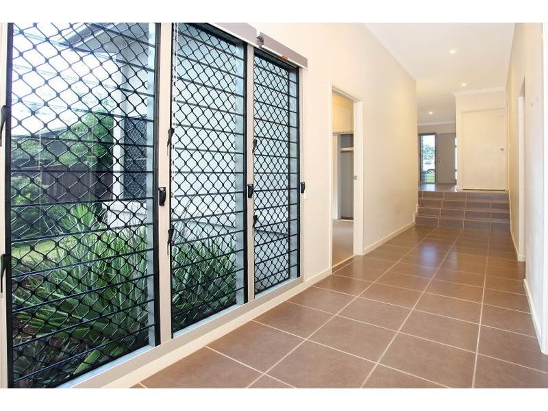 4 Flaxton Street, Ormeau QLD 4208