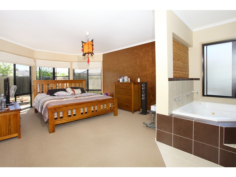 20 Diamond Sand Drive, Upper Coomera QLD 4209