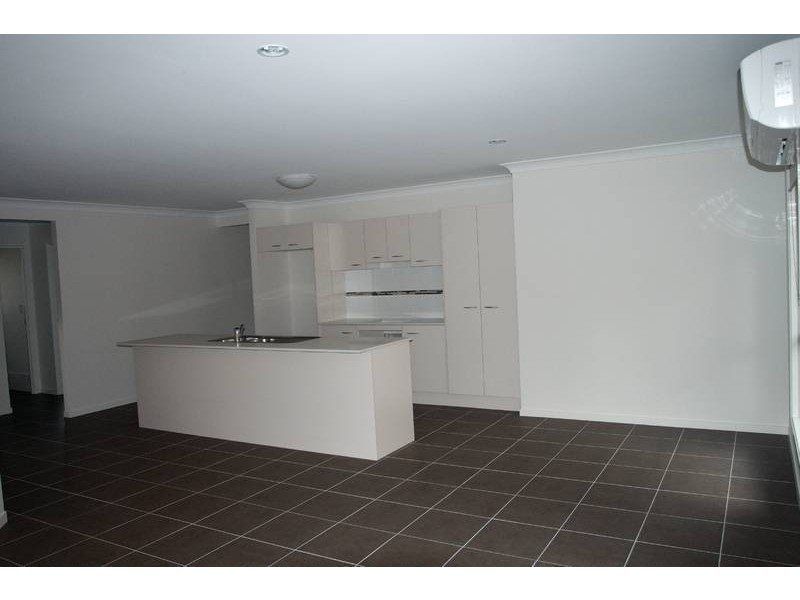 5 Gordon Drive, Upper Coomera QLD 4209