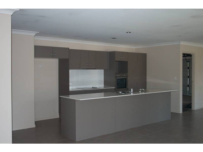 10 Bidmead Circuit, Pimpama QLD 4209