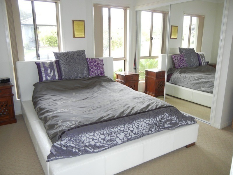 8 Cranberrie Crescent, Pimpama QLD 4209