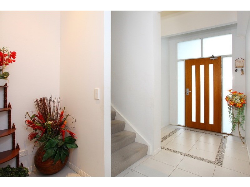 9 Nandina Court, Upper Coomera QLD 4209