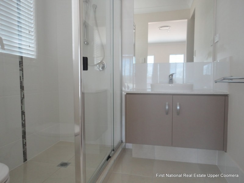 14 Pamphlet Lane, Coomera QLD 4209