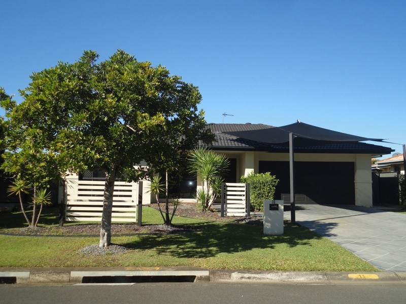 11 St Stephens Drive, Upper Coomera QLD 4209