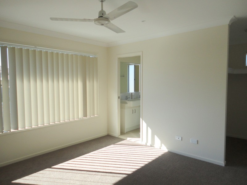 6a Kelly Avenue, Coomera QLD 4209