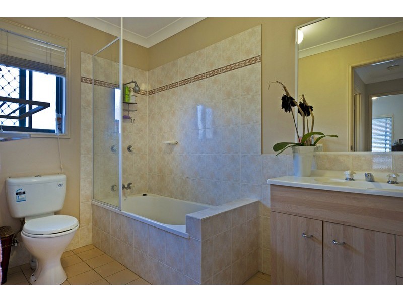 9/2 Anaheim Drive, Helensvale QLD 4212