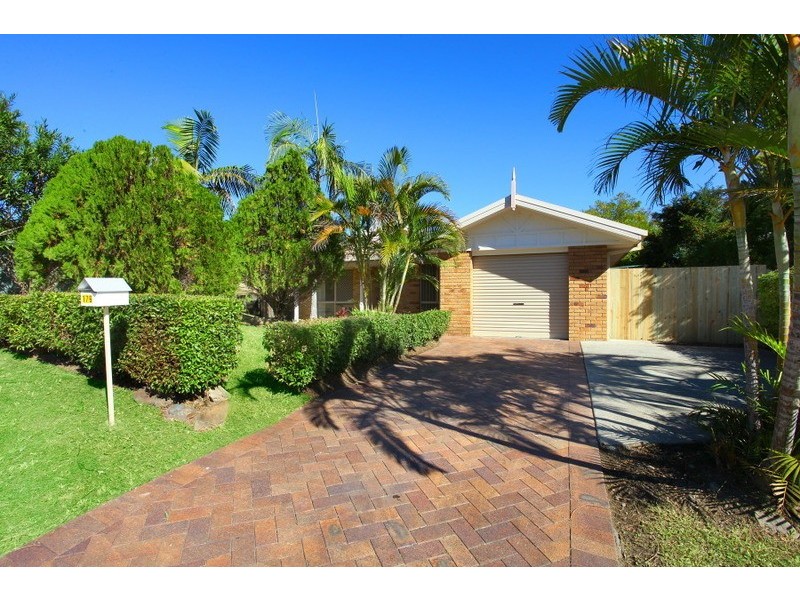 176 Universal Drive, Oxenford QLD 4210