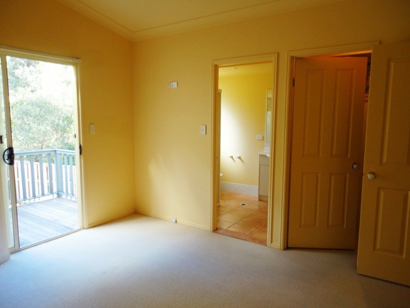 19 Henderson Rise, Pacific Pines QLD 4211
