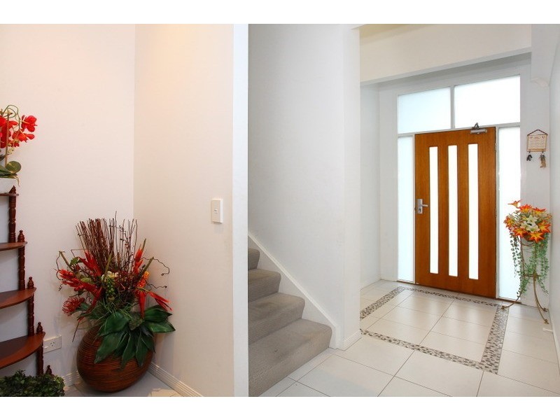 9 Nandina Court, Upper Coomera QLD 4209