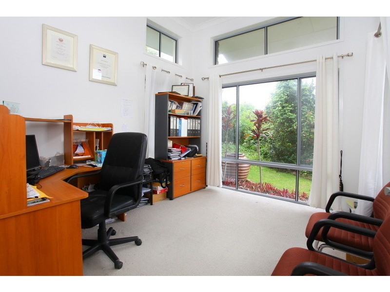 9 Nandina Court, Upper Coomera QLD 4209