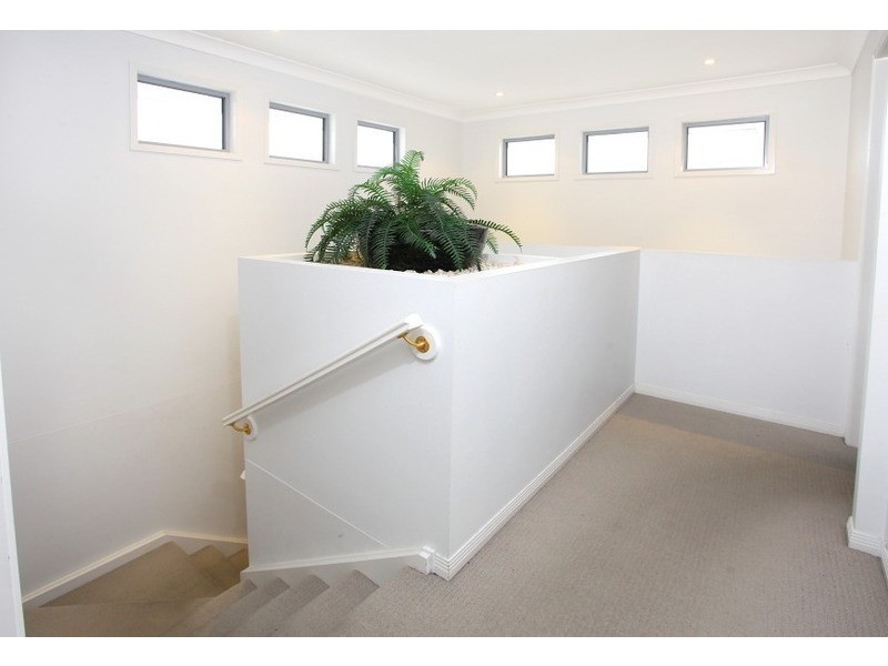 9 Nandina Court, Upper Coomera QLD 4209