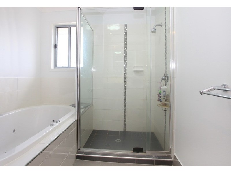 9 Nandina Court, Upper Coomera QLD 4209