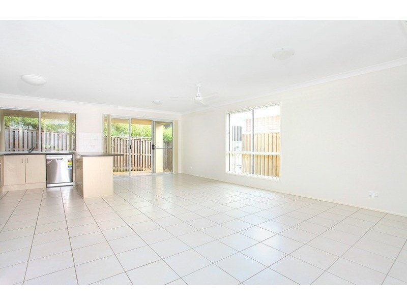 2/34 Penneshaw Crescent, Ormeau QLD 4208