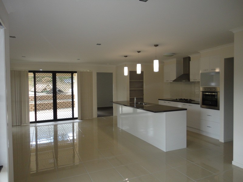 8  Wildflower Circuit, Upper Coomera QLD 4209