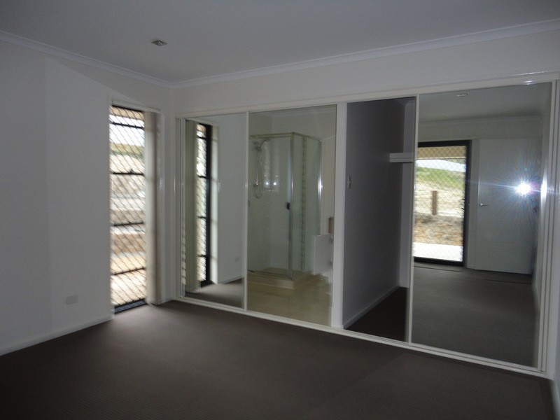 8  Wildflower Circuit, Upper Coomera QLD 4209