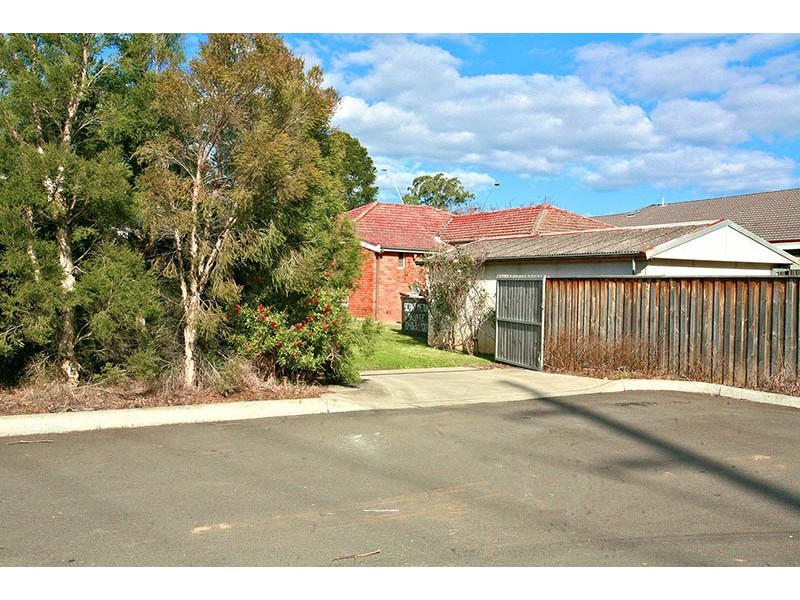 4  Fitzwilliam Rd, Old Toongabbie NSW 2146