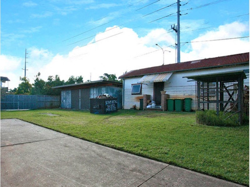 4 Fitzwilliam Road, Old Toongabbie NSW 2146